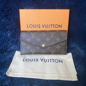 Louis Vuitton Sarah Wallet